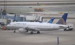 N444UA @ KORD - Airbus A320-232