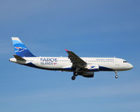 OY-RCM @ CPH - OY-RCM  landing rw 04L - by Erik Oxtorp