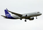 EI-SIZ @ CPH - Copenhagen 7.4.2023 on short final to R-04L - by leo larsen