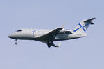 P4-EYE @ LOWW - private Bombardier Challenger 604 - by Thomas Ramgraber