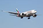 A6-EFG @ EHAM - at spl - by Ronald