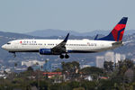 N775DE @ LAX - at lax - by Ronald