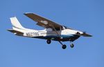 N52595 @ FD04 - Cessna 182P