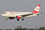 OE-LDG @ EHAM - at spl - by Ronald