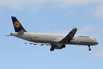 D-AIDW @ LMML - A321 D-AIDW Lufthansa - by Raymond Zammit