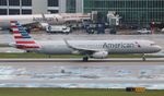 N124AA @ KMIA - AAL A321 zx - by Florida Metal
