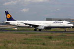 D-AISZ @ EDDF - at fra - by Ronald