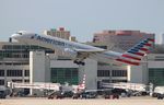 N175AN @ KMIA - AAL 752 nc zx - by Florida Metal