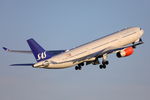 LN-RKU @ CPH - Copenhagen 19.5.2023 - by leo larsen