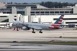 N185AN @ KMIA - AAL 752 nc zx - by Florida Metal
