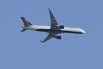 N696DL @ KORD - Delta B752 N696DL DL2879 ATL-ORD - by Mark Kalfas
