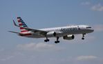 N195AN @ KMIA - AAL 752 nc zx - by Florida Metal