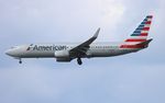 N200NV @ KORD - AAL 738 zx ORD - by Florida Metal