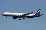 VP-BWO @ LFPG - at cdg - by Ronald