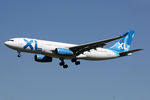 F-GSEU @ LFPG - at cdg - by Ronald
