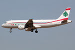 T7-MRA @ EBBR - at bru - by Ronald