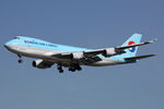HL7467 @ LFPG - at cdg - by Ronald