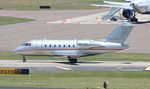 9H-VFE @ KTPA - Challenger 605 zx - by Florida Metal