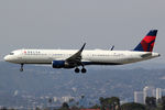 N321DH @ LAX - at lax - by Ronald