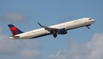 N305DN @ KATL - DAL A321 zx FLL-ATL - by Florida Metal