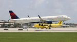 N335DN @ KFLL - DAL A321 zx DTW-FLL - by Florida Metal