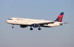 N339DN @ KSRQ - DAL A321 zx ATL-SRQ - by Florida Metal