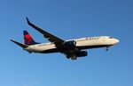N380DA @ KLAX - DAL 738 zx in from SFO - by Florida Metal