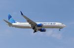 N17566 @ KORD - Boeing 737-9 MAX - by Mark Pasqualino