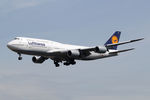 D-ABYQ @ EDDF - at fra - by Ronald