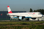 OE-LBB @ LFPG - at cdg - by Ronald