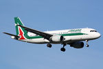 EI-DTE @ EHAM - at spl - by Ronald