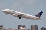 N437UA @ KMIA - UAL A320 zx MIA-IAD - by Florida Metal