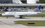 N438UA @ KFLL - UAL A320 zx FLL-ORD - by Florida Metal