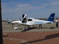 N425AV @ 7030 - Loading up - by 30295