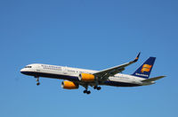 TF-ISV @ CPH - TF-ISV landing rw 22L - by Erik Oxtorp