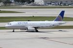 N488UA @ KFLL - UAL A320 zx FLL-ORD - by Florida Metal