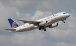 N496UA @ KFLL - UAL A320 zx FLL-ORD - by Florida Metal