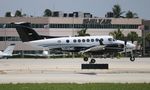 N512ME @ KFLL - King Air 350 zx - by Florida Metal
