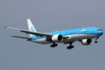 PH-BVO @ EHAM - at spl - by Ronald