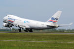 4K-BCR @ EHAM - at spl - by Ronald