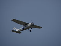 N877AA @ KHPN - Taking off 2006 Cessna 208 - by Haldan Dickinson