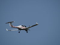 N44HH @ KHPN - 2017 Diamond Aircraft Inc. DA 40 NG - by Haldan Dickinson