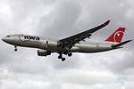 N860NW @ EGLL - at lhr - by Ronald