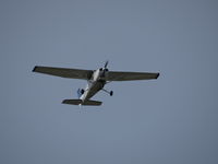 N737YT @ KHPN - 1973 Cessna 172M
Takeoff - by Haldan Dickinson