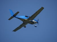 N212LC @ KHPN - 2016 Cirrus Design Corp SR20
Takeoff - by Haldan Dickinson