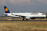 D-AIUM @ EDDF - at fra - by Ronald