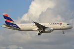 CC-BAI @ KMIA - Latam A320 landing - by FerryPNL