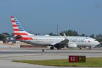 N896NN @ KMIA - AA B738 lined-up - by FerryPNL