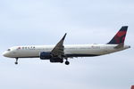 N521DT @ KLAX - Delta Air Lines Airbus A321-271NX in final approach to LAX. - by Van Propeller