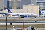 N786UA photo, click to enlarge